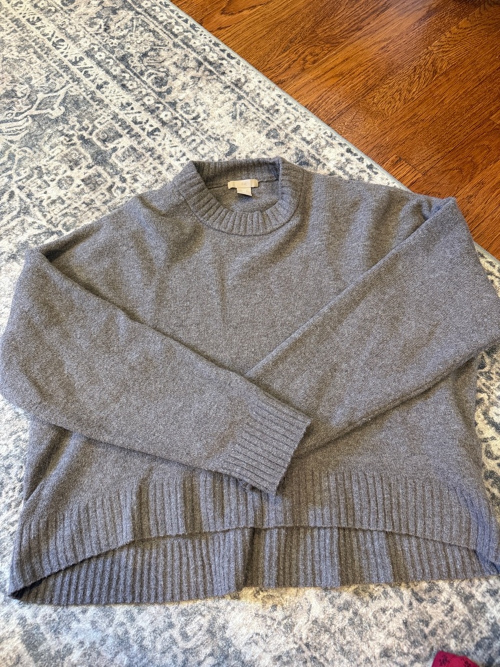 H&M Gray Crewneck Women's Sweater